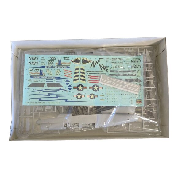 NEW Vintage Hasegawa 1987 L.T.V. A-7E Corsair II Airplane 1:48 Scale Model Kit - Picture 2 of 8